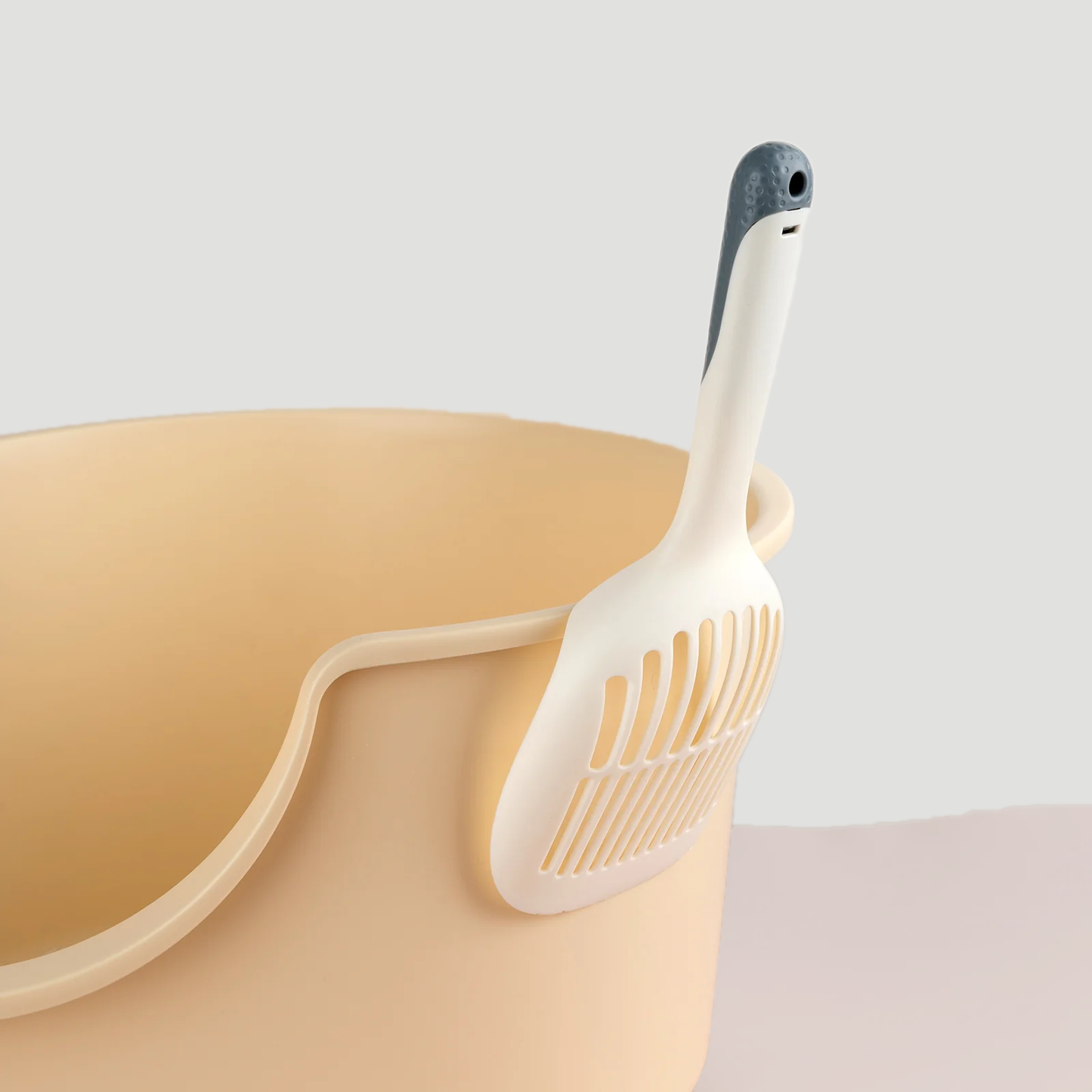 Cat litter scoop
